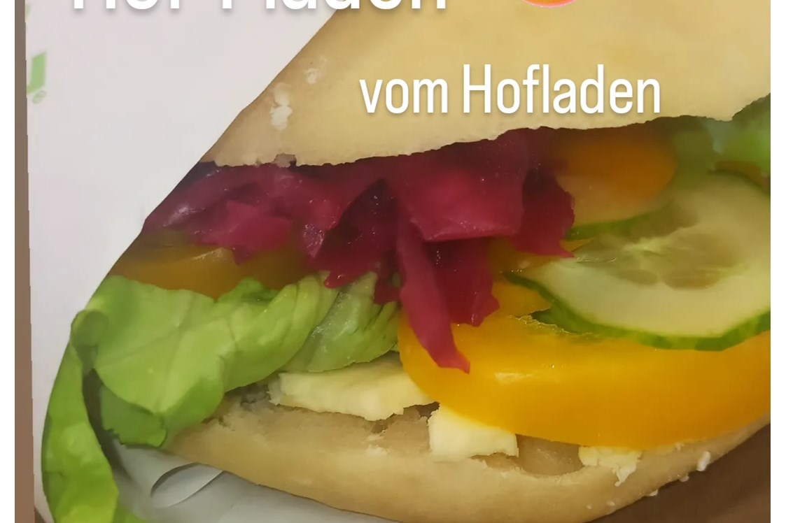 Hofladen: Dienstag und Donnerstag unser Dinkel-Hof-Fladen, 
zum Mitnehmen oder hier essen... 

Mit Käse, Wurst oder vegan - Hofladen Kampmann