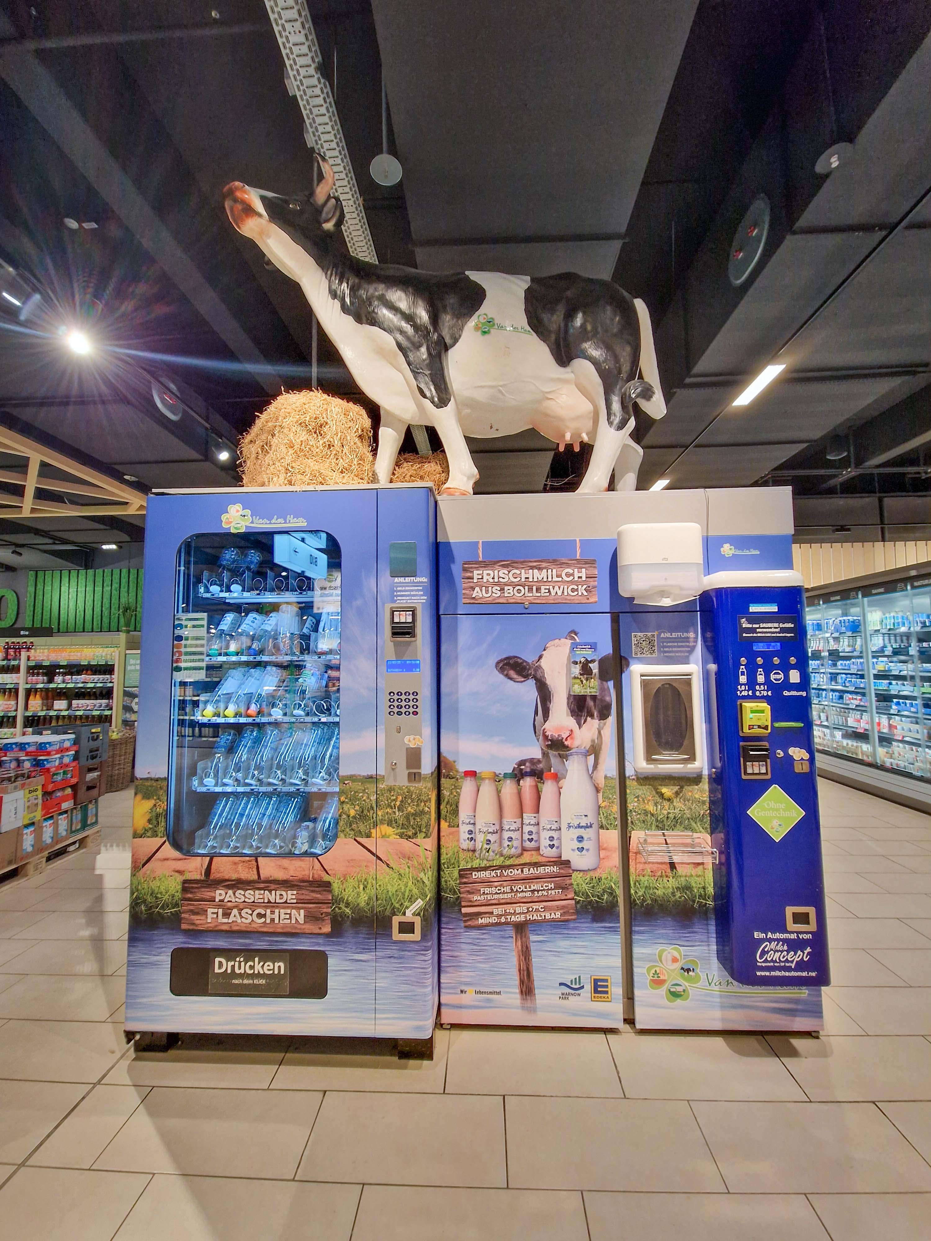 regionale Produkte: Milchtankstelle im E-Center Warnowpark Lütten Klein - Frischmilchautomat im E-Center Rostock