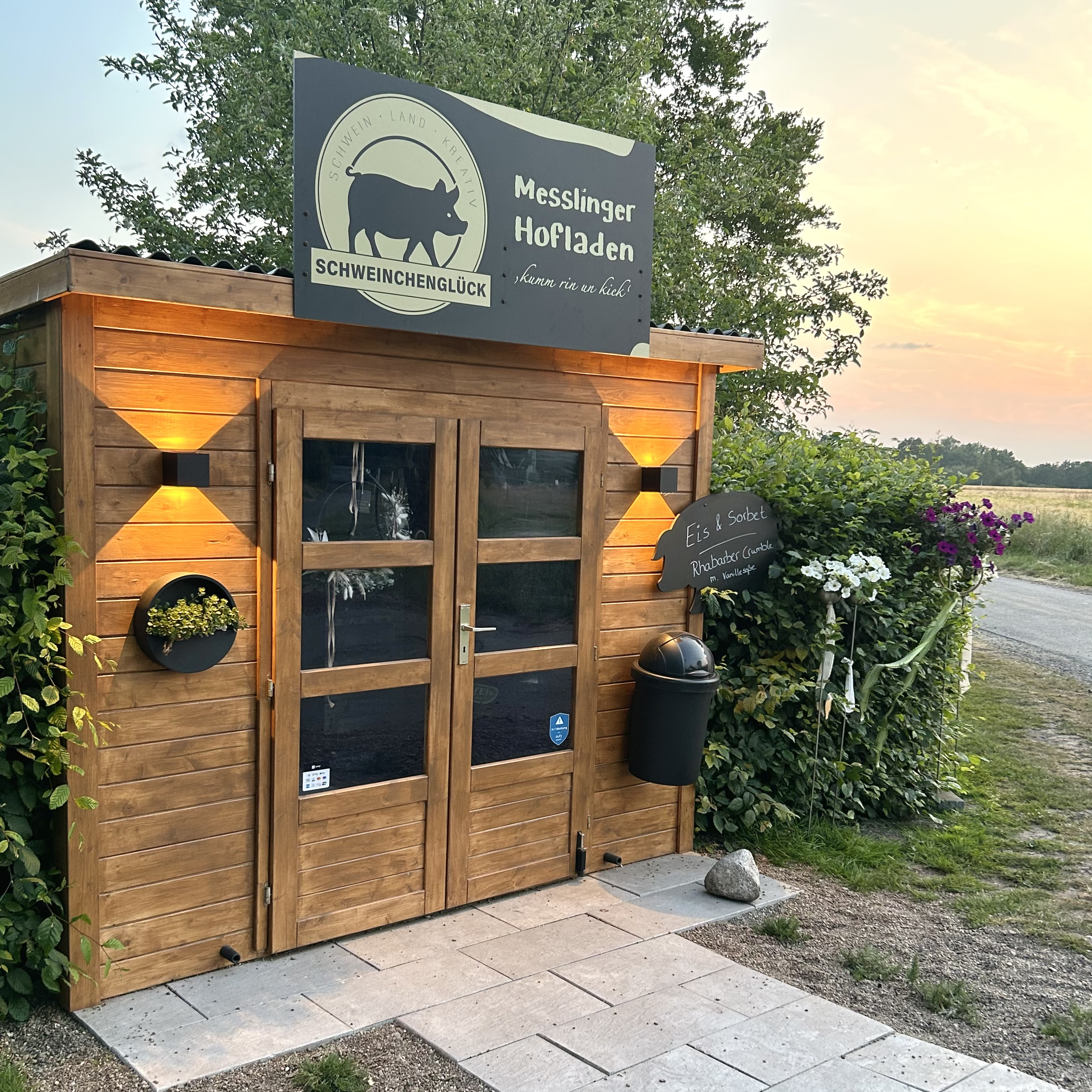 Hofladen - Unser Hofladen in Petershagen-Meßlingen - Schweinchenglück