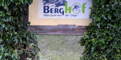 regionale Produkte - Biobetrieb - Laufach - Unser Hofschild heißt Sie auf dem BERGHOF in Schöllkrippen willkommen..... - BERGHOF