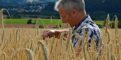 regionale Produkte - Biobetrieb - Schöllkrippen - Als Biobauer ist der Ackerbau und die Tierhaltung unsere Leidenschaft. - BERGHOF