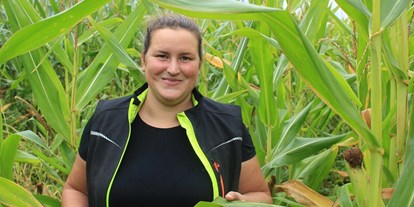 regionale Produkte - Gemüse: Zuchini - Hanne Lene Elbers - Unsere Frau auf dem Feld und in der Planung. - Elbers Hof
