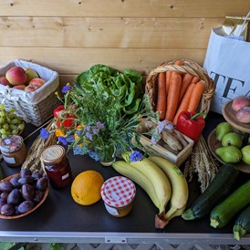 Hofladen: Regionales Obst und Gemüse - Sabine Schmachtel