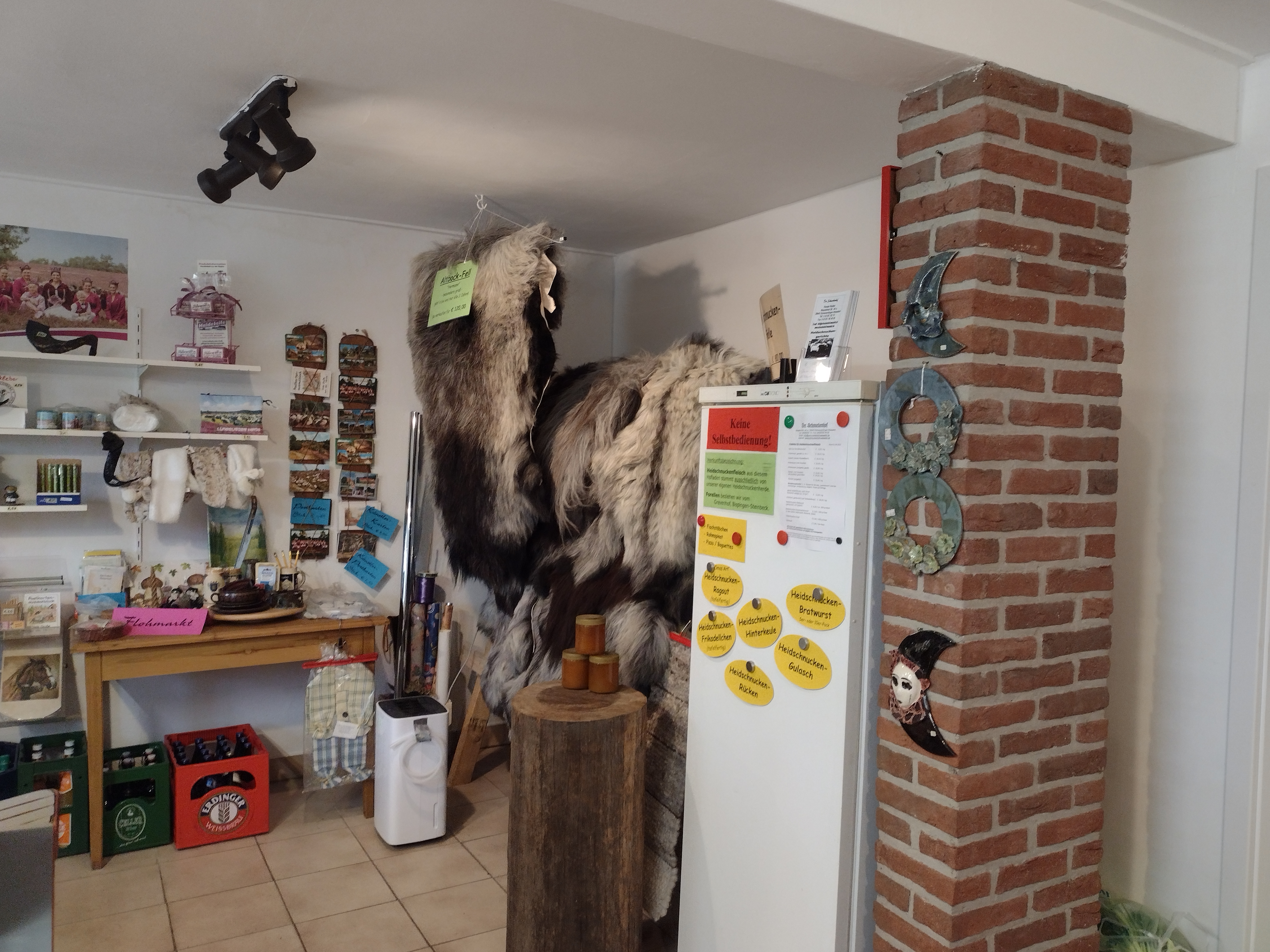 regionale Produkte - Niedersachsen - Hofladen / Felle und Souveniers - Schnuckenhof Wesseloh