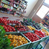 Hofladen - Unser Hofladen mit vielen leckeren Tomaten aus eigener Produktion - Gemüsewerkstatt Grünschnabel
