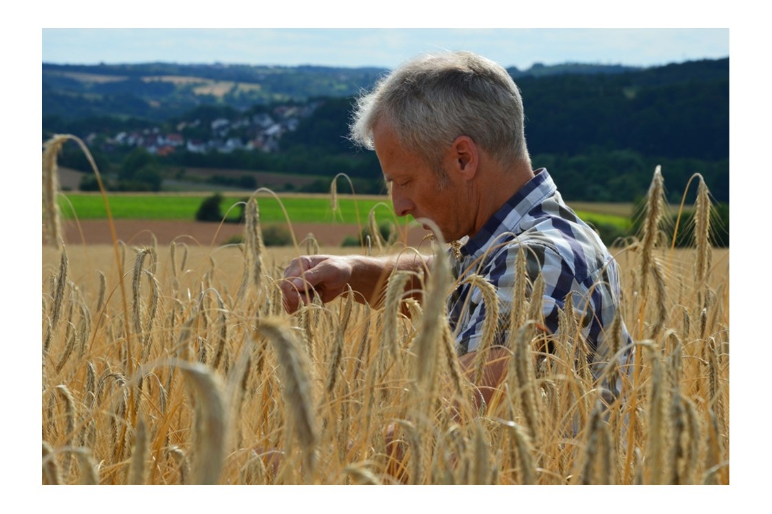 Hofladen: Als Biobauer ist der Ackerbau und die Tierhaltung unsere Leidenschaft. - BERGHOF