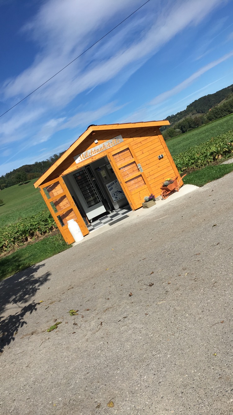 regionale Produkte - Mainhardt - Milchtankstelle Familie Bäumlisberger