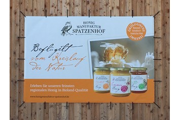 Hofladen: Honigmanufaktur Spatzenhof