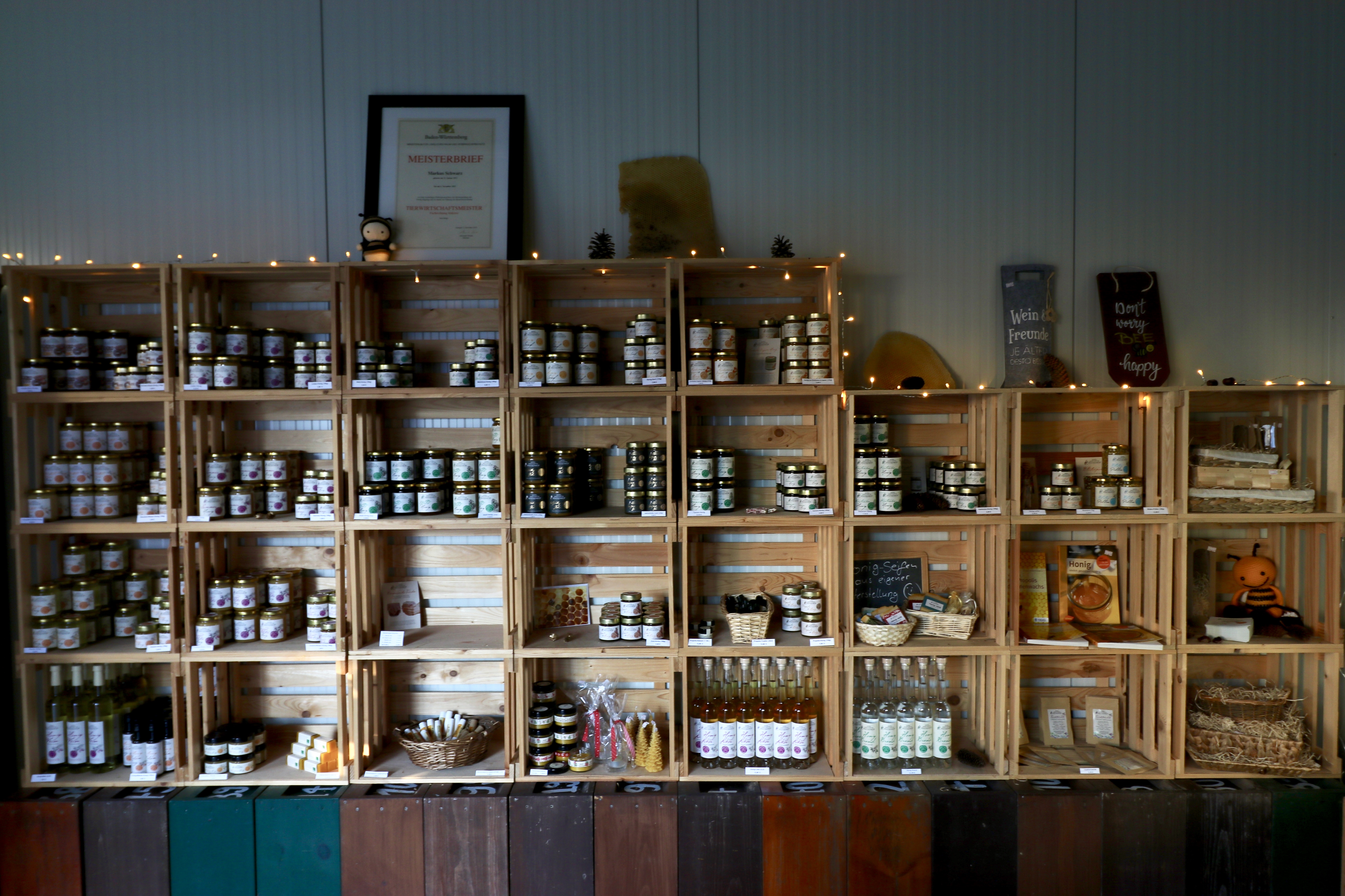 Hofladen: Honigmanufaktur Spatzenhof