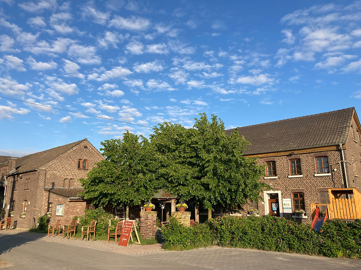 regionale Produkte - Beeren: Erdbeeren - Deutschland - Der Stautenhof in Willich-Anrath - Stautenhof