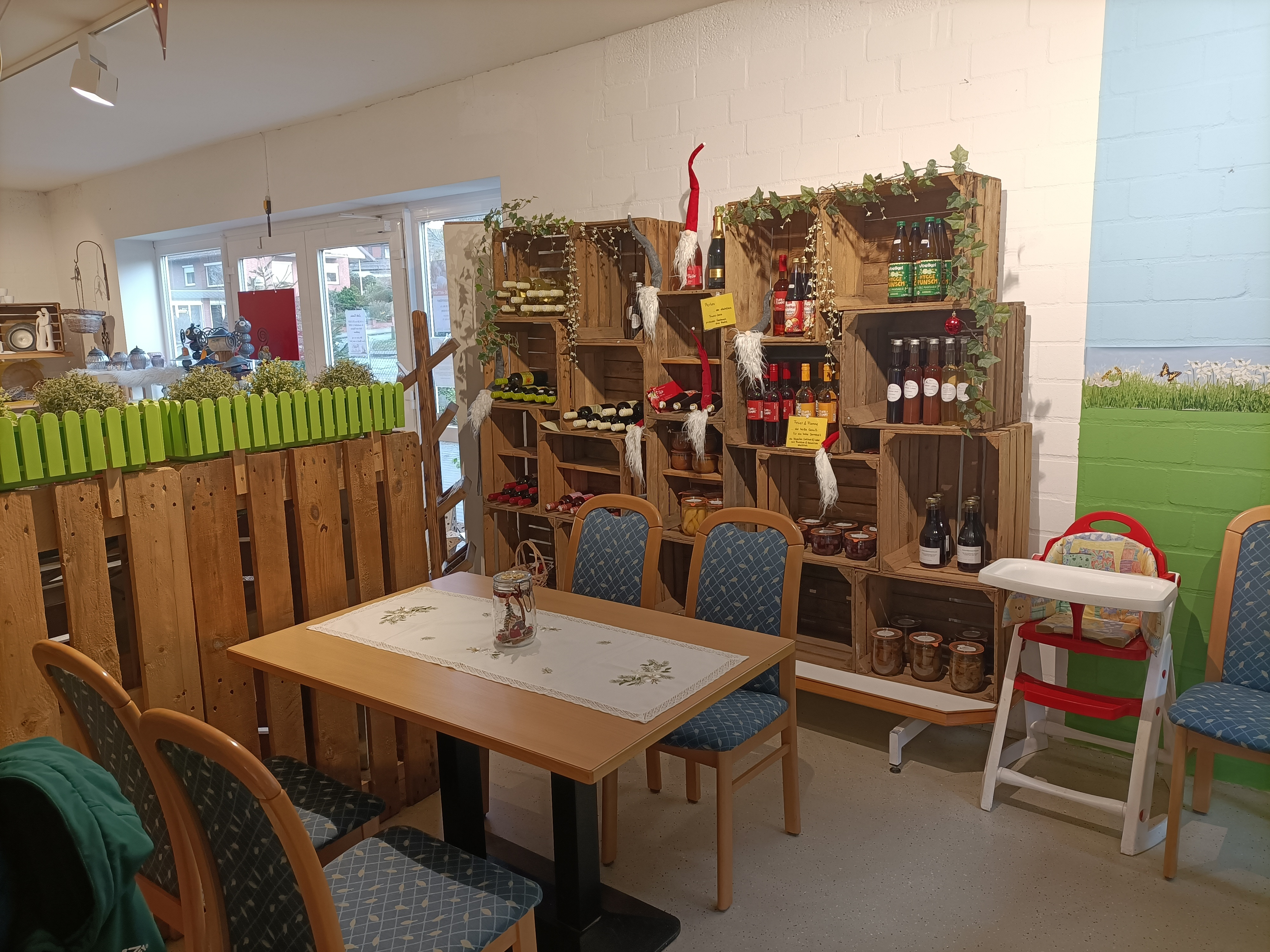 regionale Produkte - Gemüse: Kürbis - Niedersachsen - Hofcafé von innen - Pröhl's Hofladen