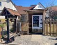 Hofladen: Weinautomat Hauptstraße 80, zentral, direkt an der Ortsdurchfahrt - Mannschreck Weine Vinomat 24/7 (Weinautomat)